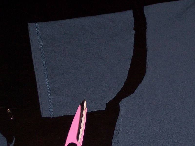 Men's T-shirt Makeover #3 Ruffle V-Neck T – photo 6